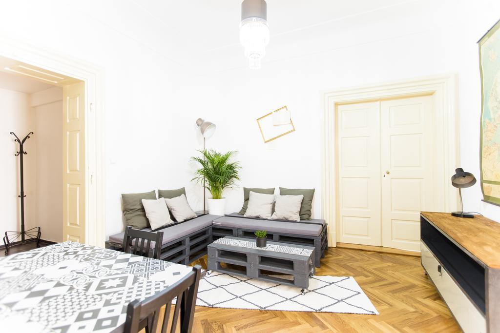 Apartamento Friday Songs Praga Exterior foto